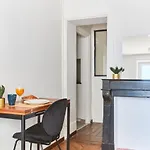 Montmartre Abbesses City Apartment