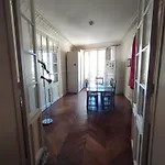 Chambre Spacieuse - Trocadero