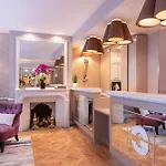 Hôtel Galileo Champs Elysées
