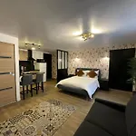 Ks Paris Studio Appart Near Station Gare Du Nord And Gare De L Est