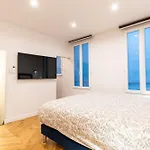 Town House Nation, Bastille, Ac By Lcc Agency