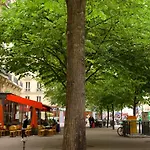 Comfortable Retreat Near Parc Monceau