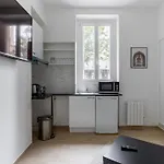 Montbrun Alesia II Cosy Studio 2P