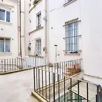 Renovated Studio In The Heart Of The Marais