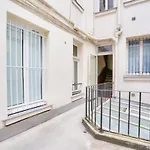 Renovated Studio In The Heart Of The Marais