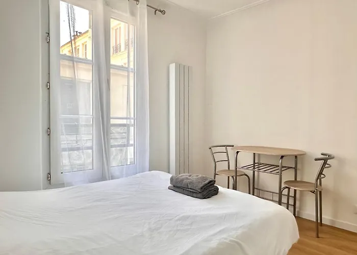 Comfortable Studio Notre-Dame De Lorette Rodier