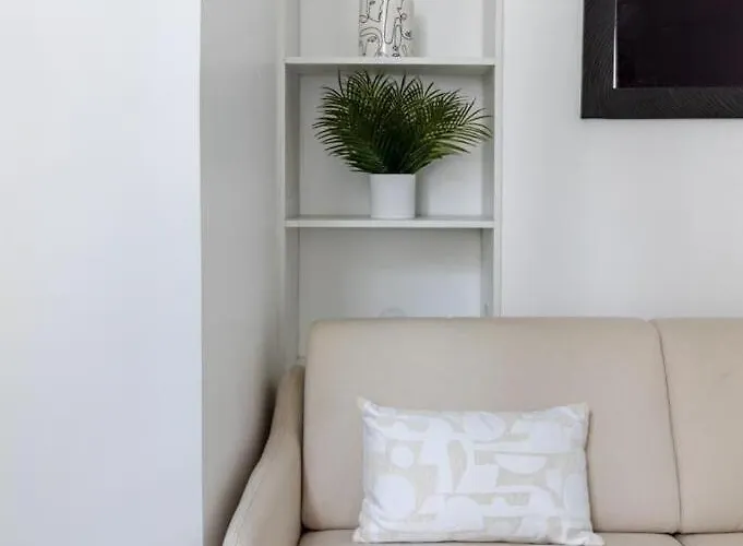 Montbrun Alesia II Cosy Studio 2P