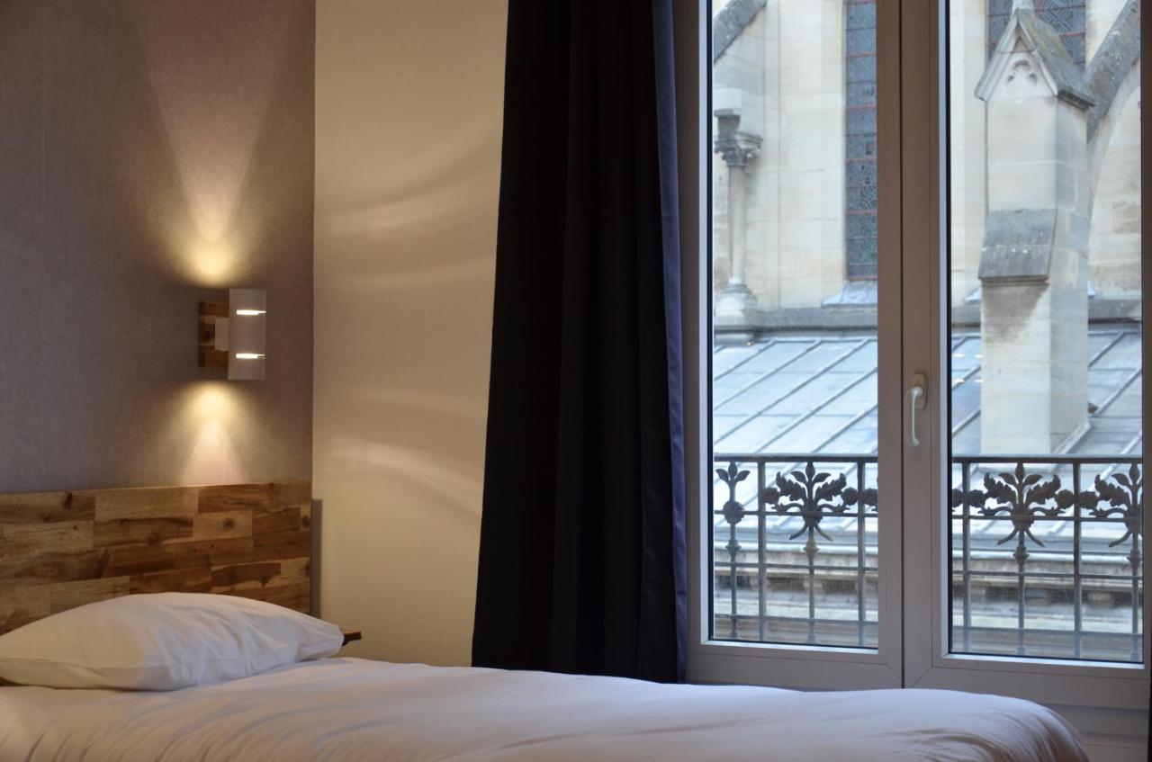 De La Perdrix Rouge 2* Parigi