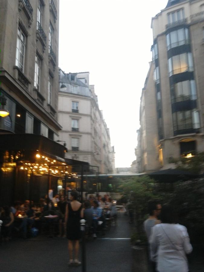 In - Nice Charming Studette For 1guesteart Of Old Fantastic Location Notre Dame Parigi