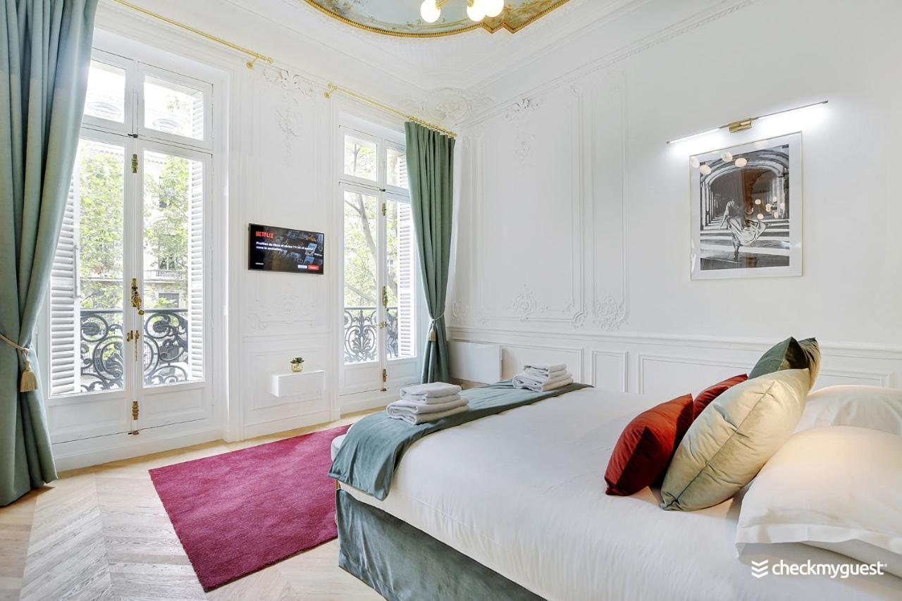 Exceptional - 4br-12p - Parc Monceau Appartamento Parigi