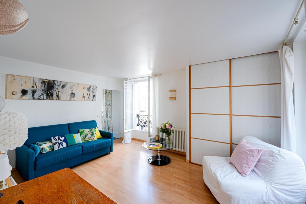 Bright And Lovely Parisian Parigi