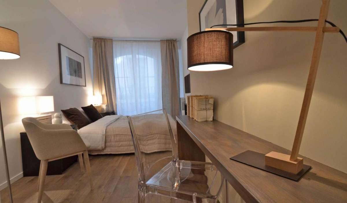 Bourbons Apartment