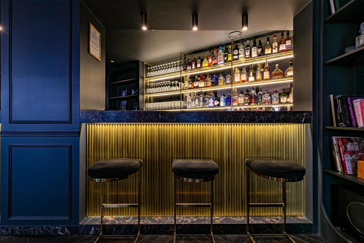 Hotel Maison Barbès Parigi