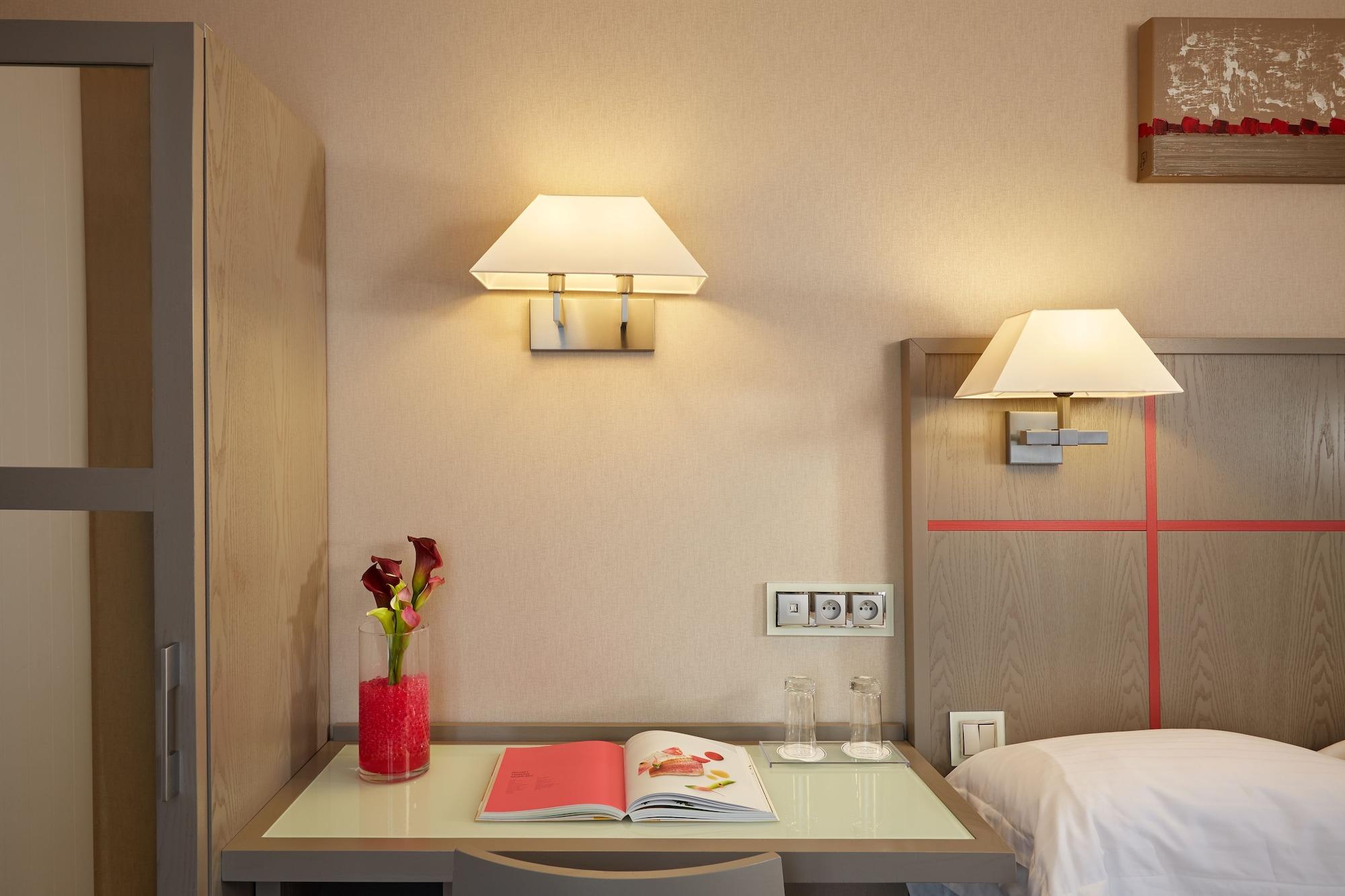 Hotel Alizé Grenelle Tour Eiffel Parigi