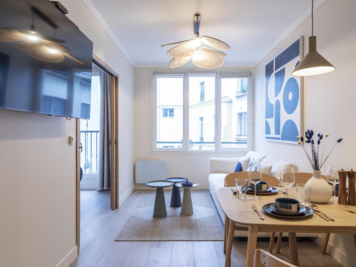 The Blue On Champs Elysees Avenue Appartamento