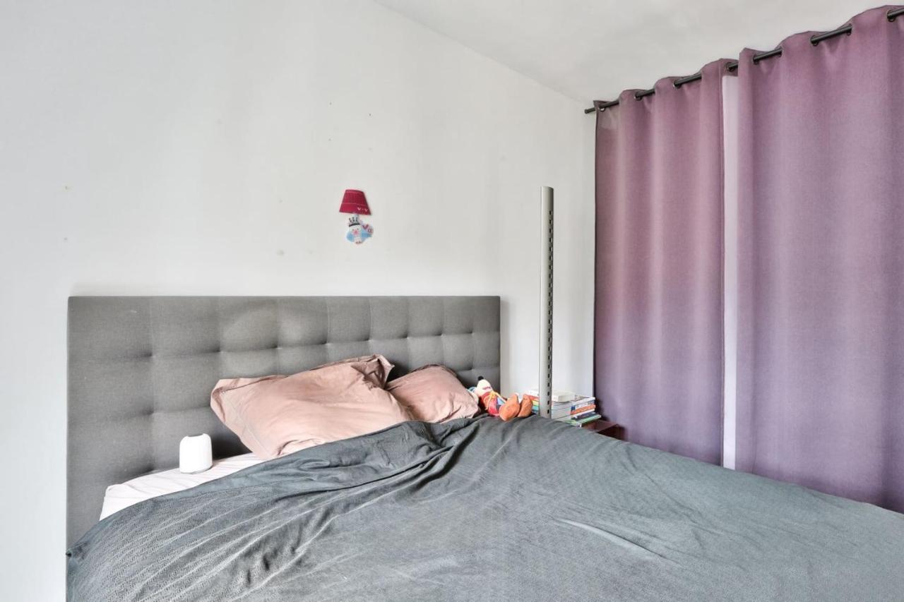 Spacious In The Heart Of The Batignolles District *