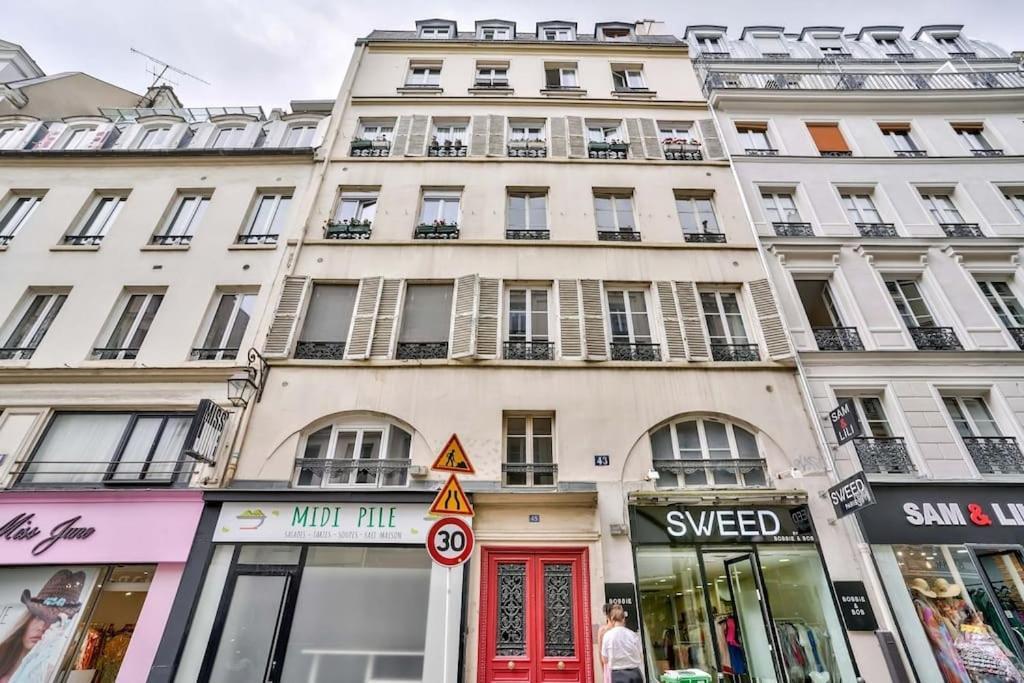 Studio Sur Les Toits Parisiens Appartamento *