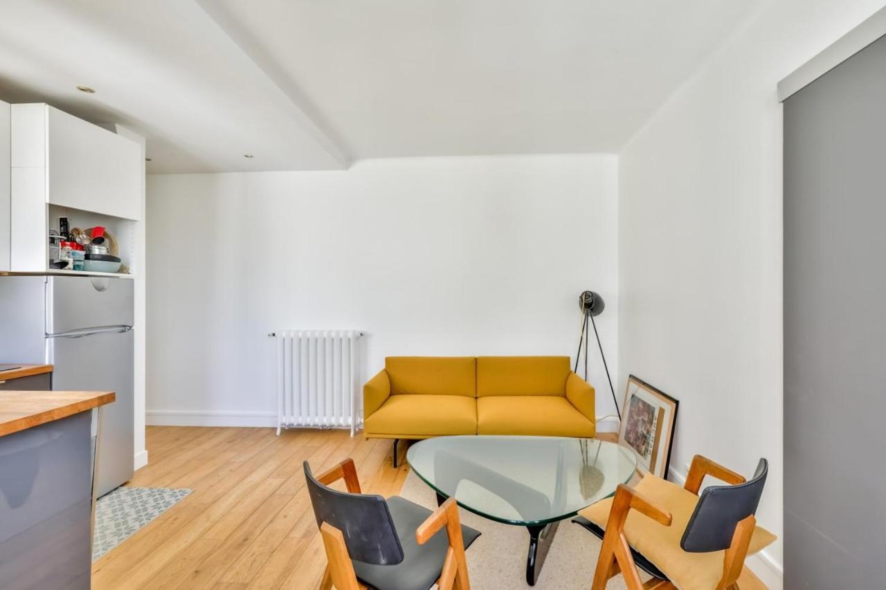 Sober For 2 People - 12e Parigi
