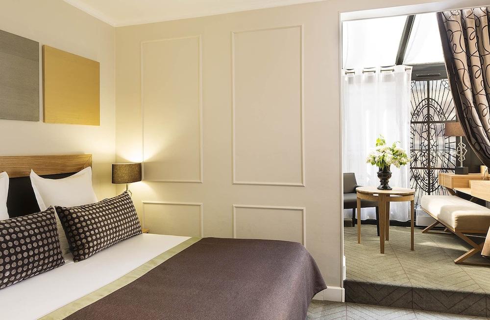 Hotel Galileo Champs Elysées 4*