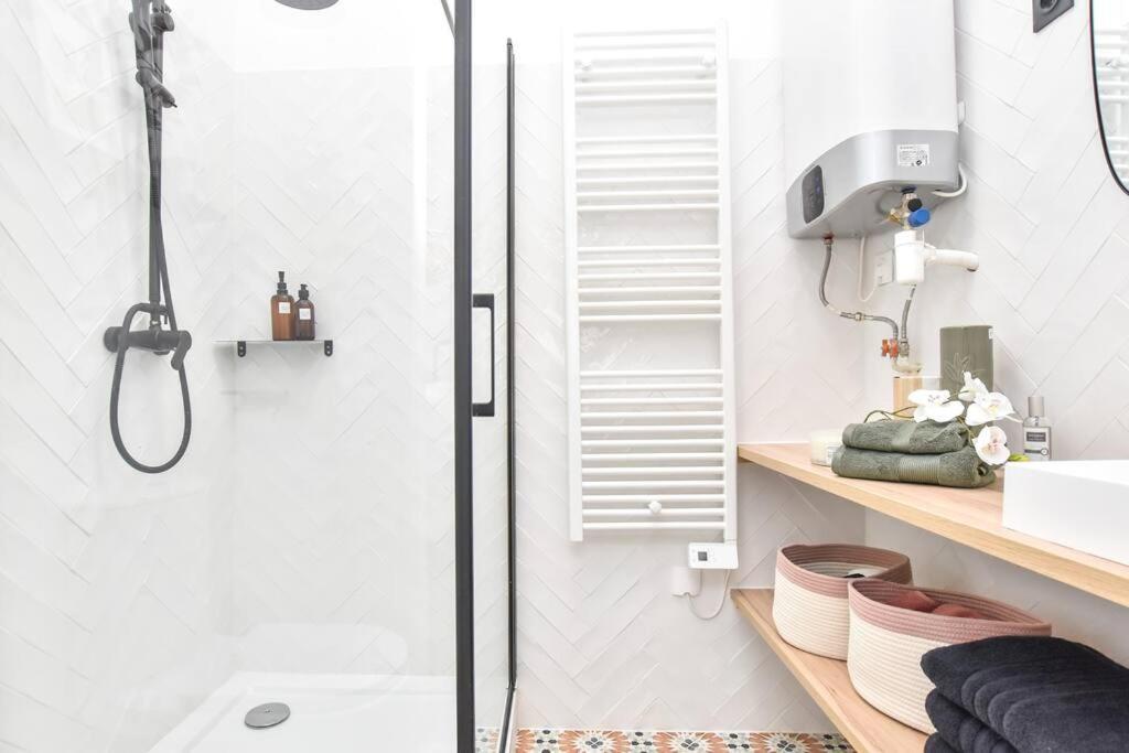 Charming Flat In Montmartre - Imhost * Parigi