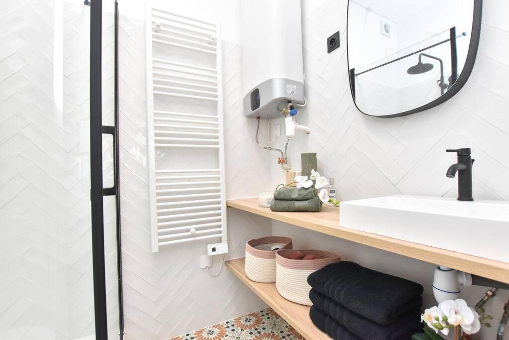 Appartamento Charming Flat In Montmartre - Imhost Parigi
