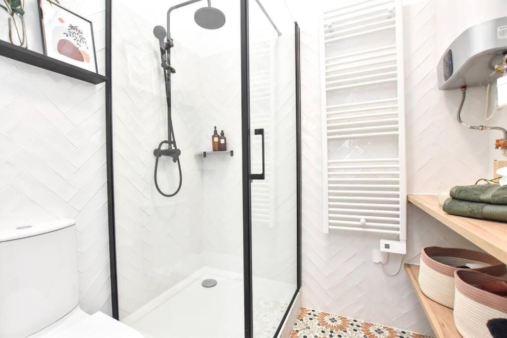 Charming Flat In Montmartre - Imhost Parigi