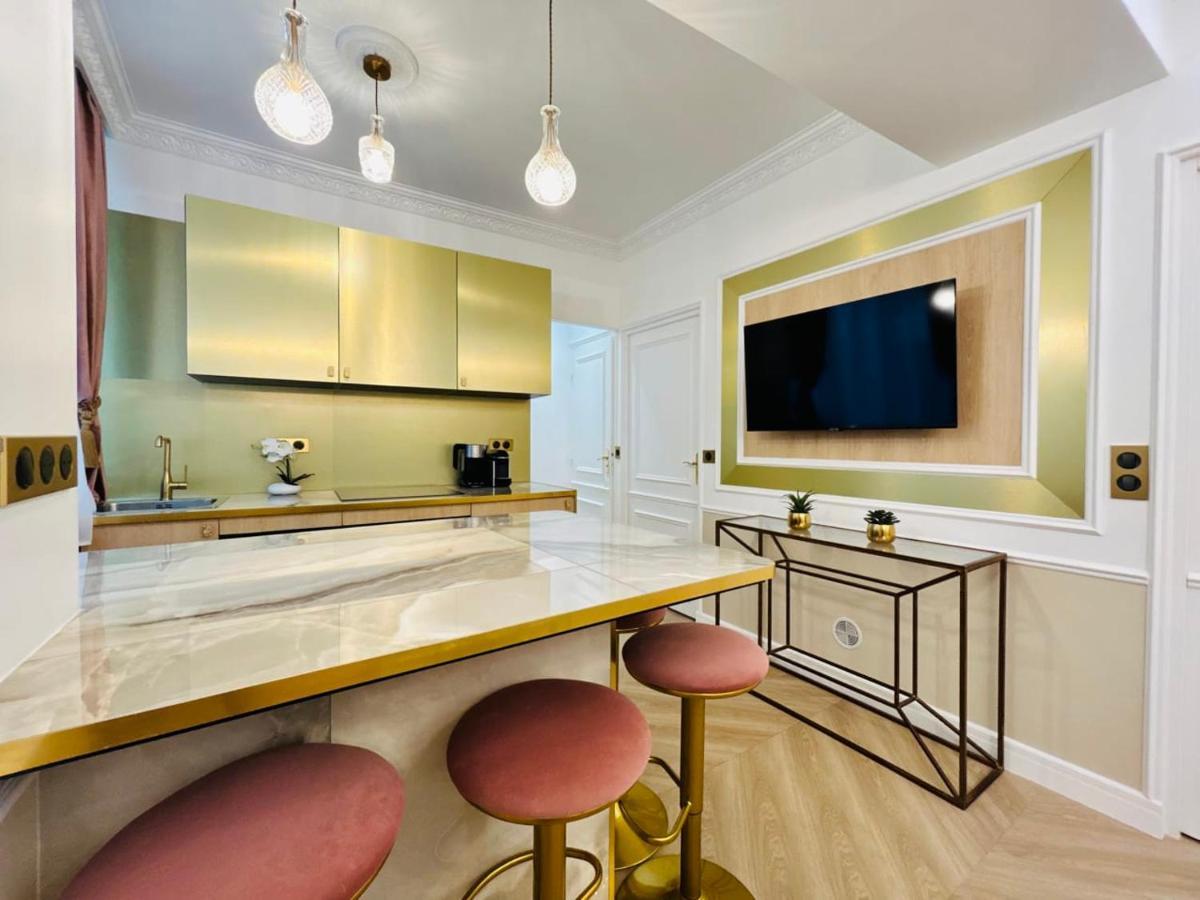 Merveil - Luxury - Marais - Charlot *
