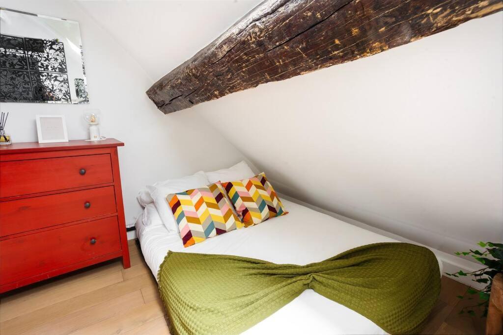 Apartment Promo! Location! Duplex Near The Louvre