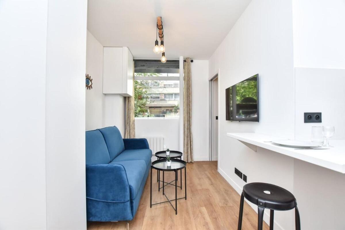 Apartment Renovated 2bd In Parc Belleville *