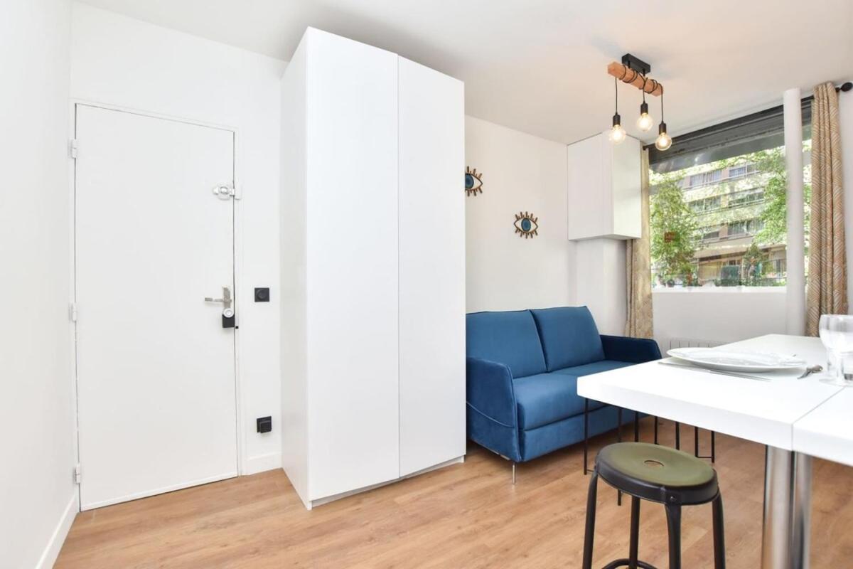 Apartment Renovated 2bd In Parc Belleville *