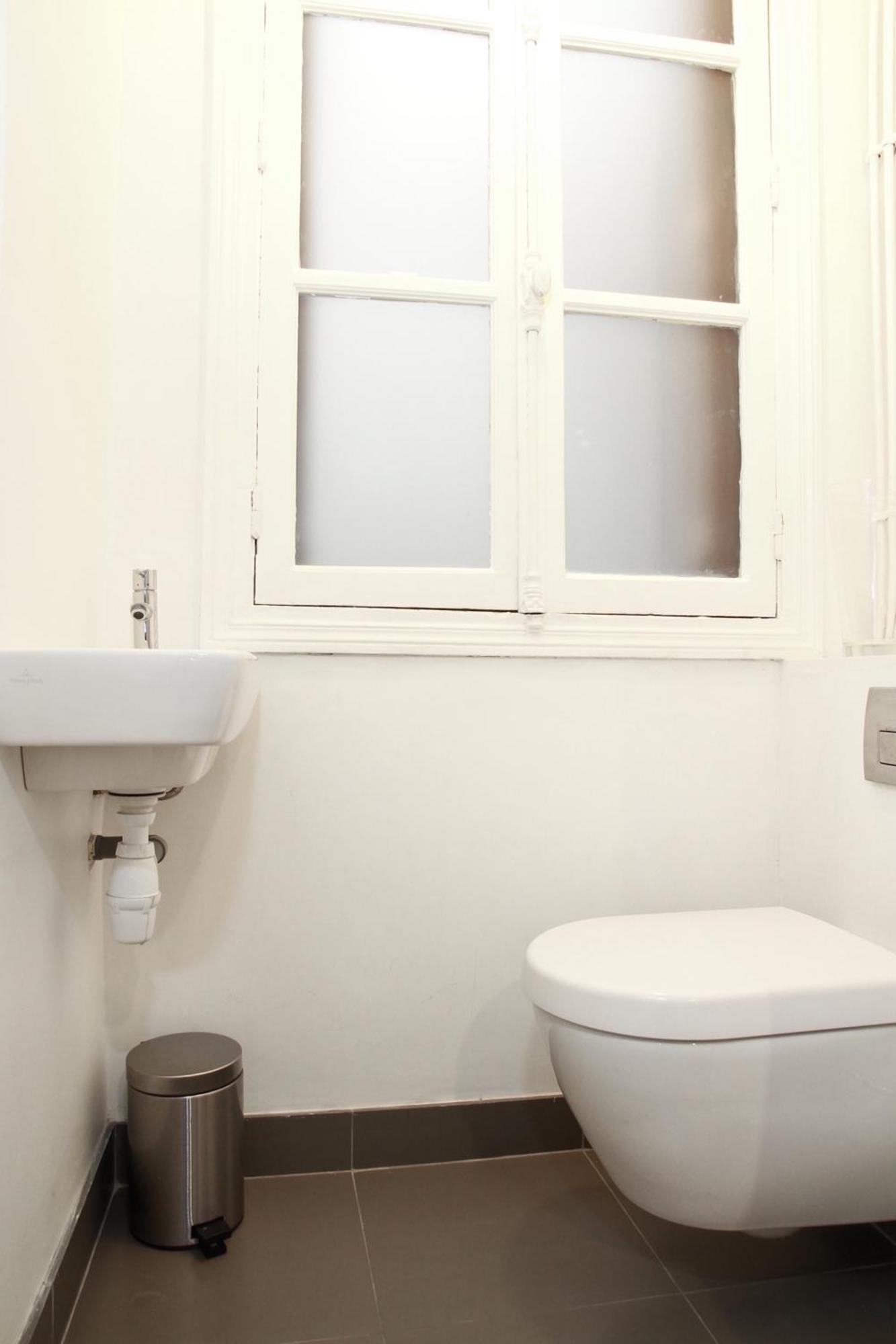 Francs Bourgeois - Marais - 2br - Cityapartmentstay Parigi