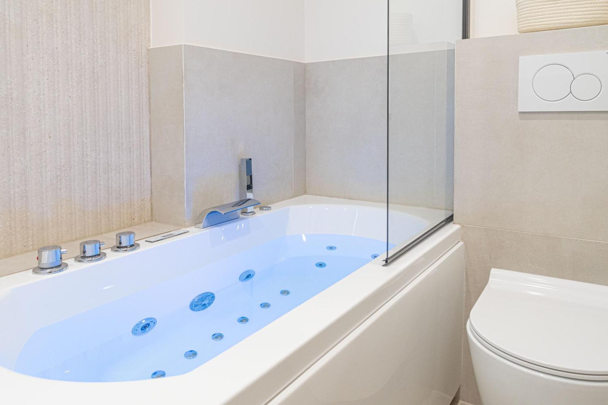 Lavie Maison Ac & Jacuzzi * Parigi