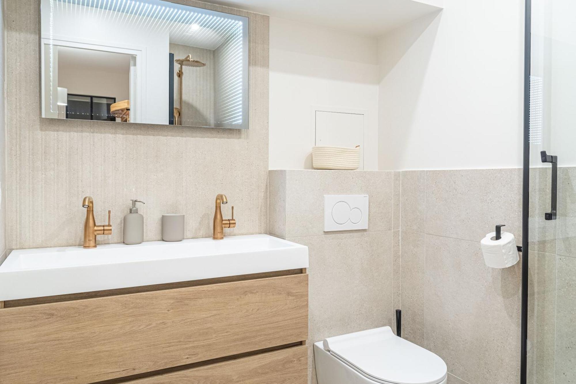 Lavie Maison Ac & Jacuzzi * Parigi