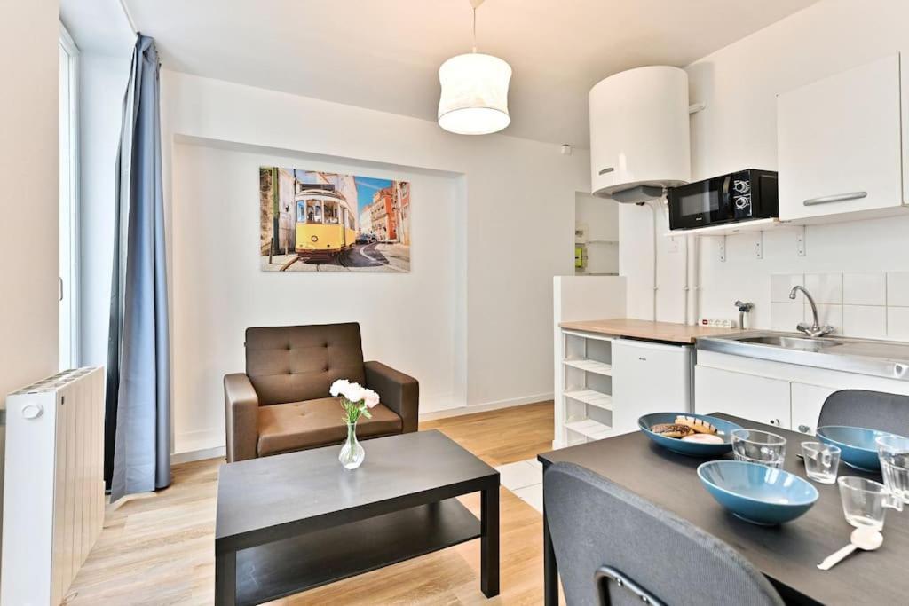 Appartamento Proche Mairie 10eme Arrondissement Parigi