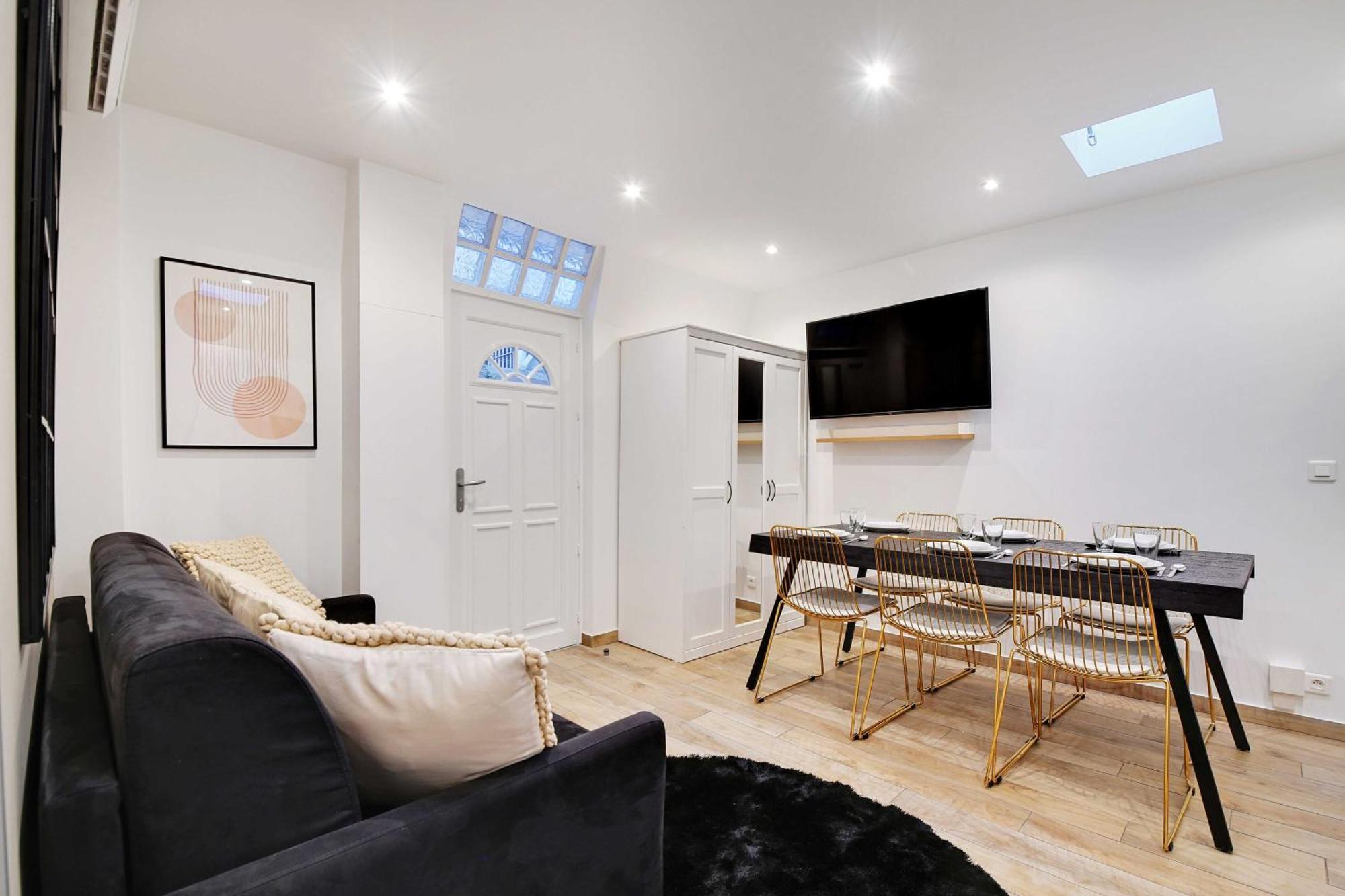 Enchanting 2 Bdr Parisian