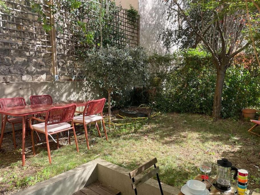T2 Avec Jardin Apartment Paris