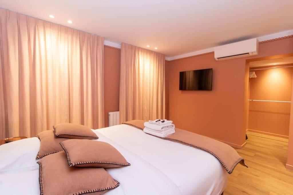 Apartment Center Of Bastille By Prestige