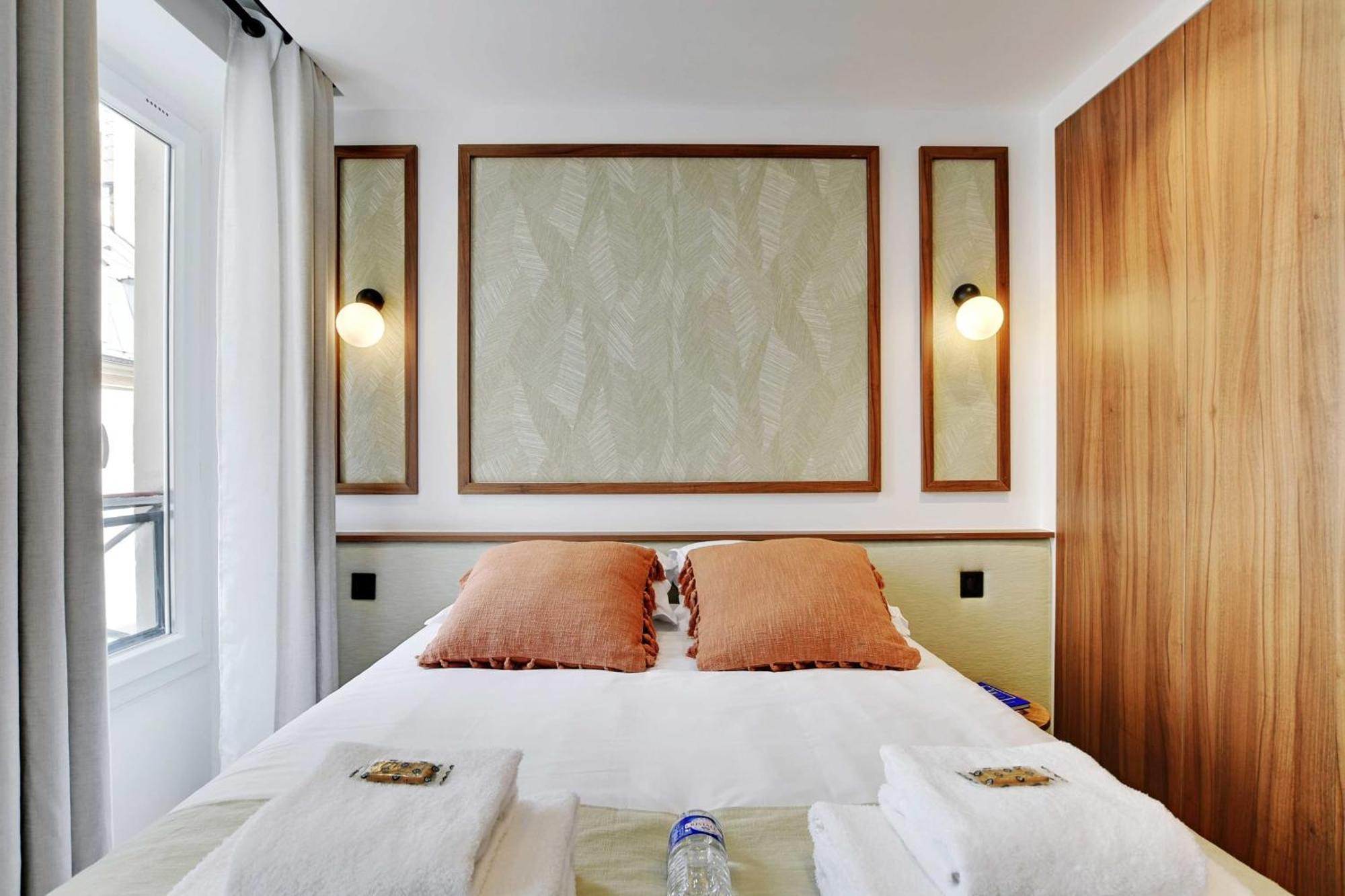 Pelican - Louvre Apartment *