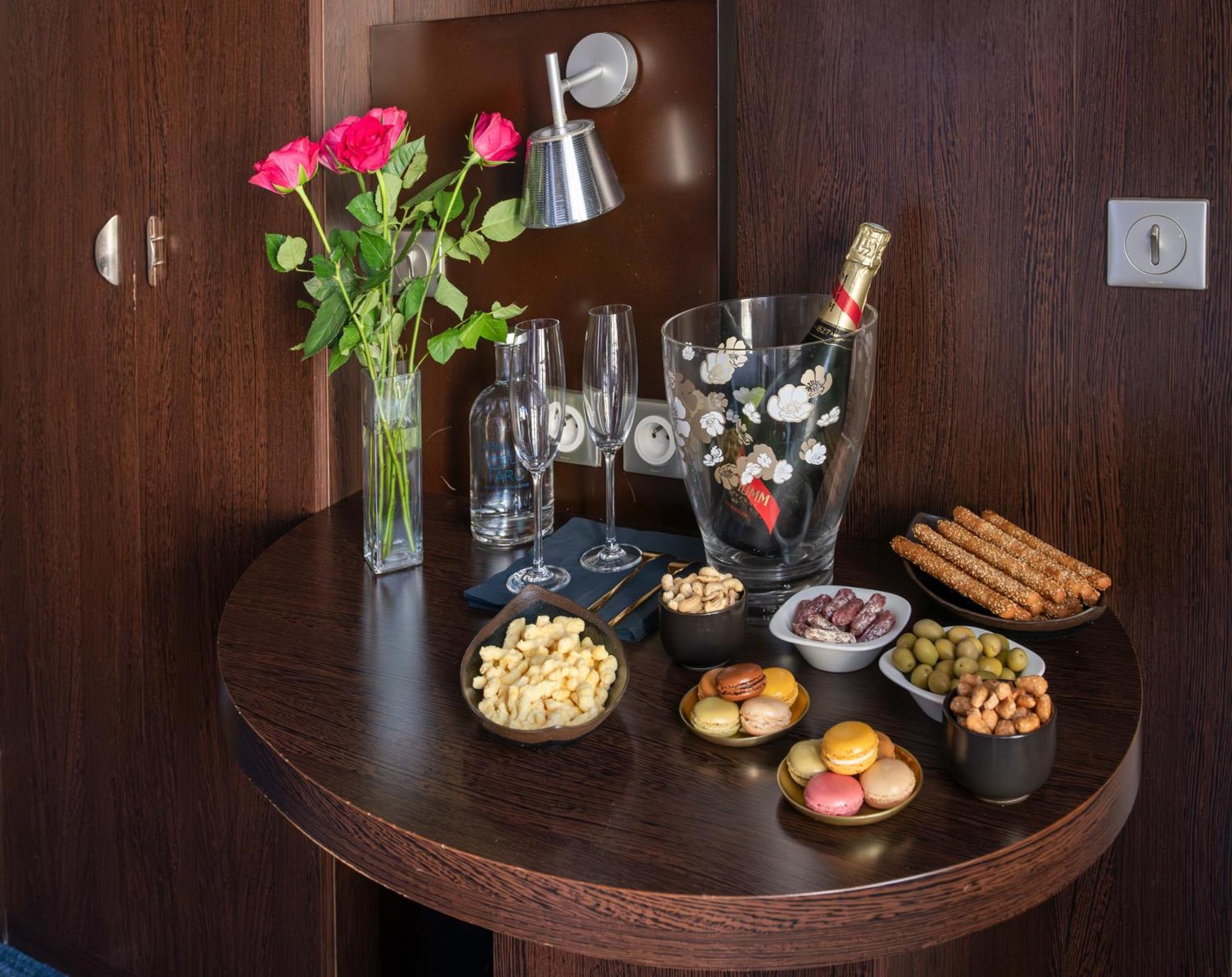 Du Parc Montparnasse 3* Parigi