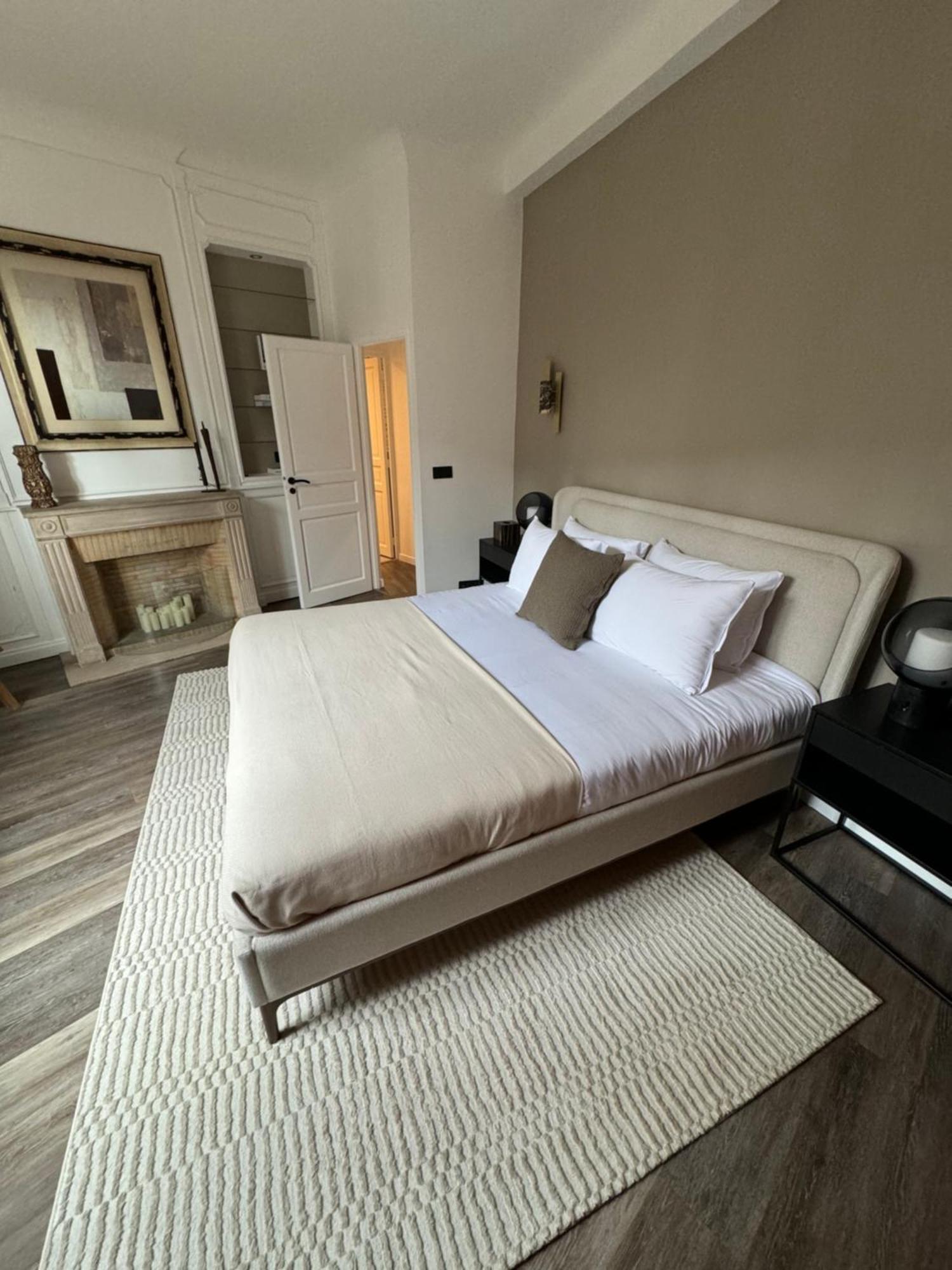 Signature Champs Elysees Appartamento Parigi