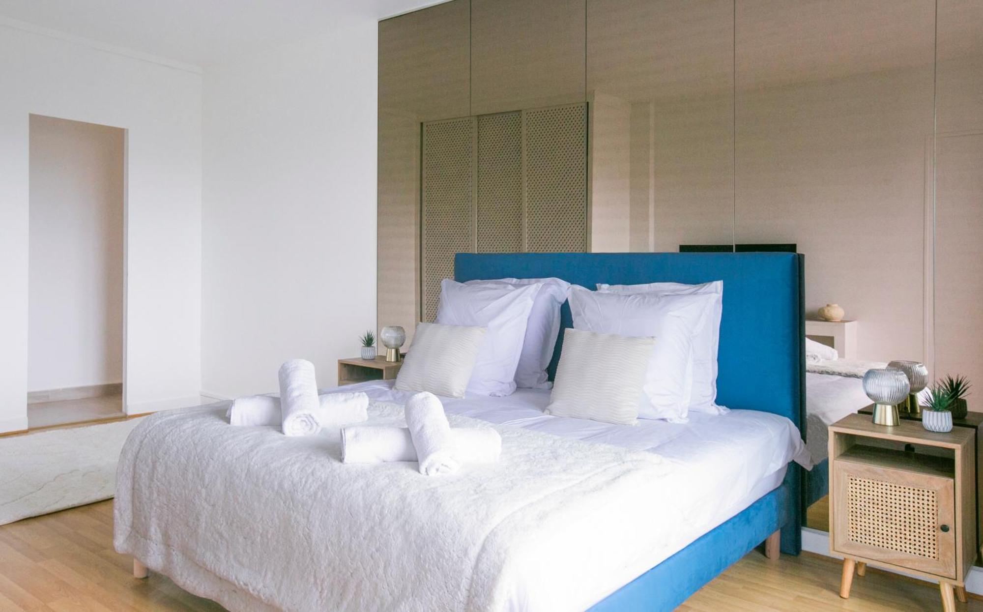 Majestic & Idyllic Parisian Flat - Champs-elysees Paris