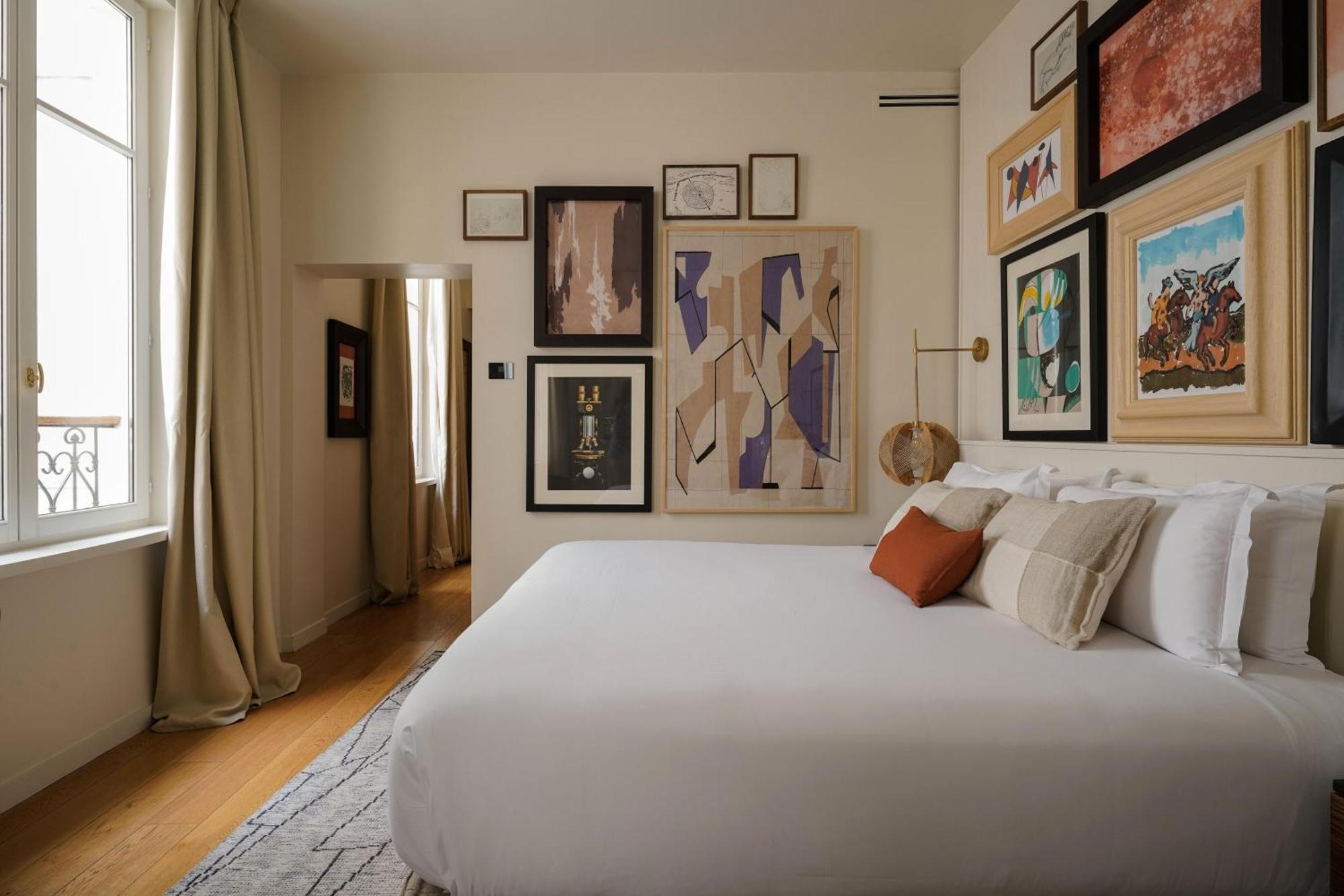 Pulitzer Hotel