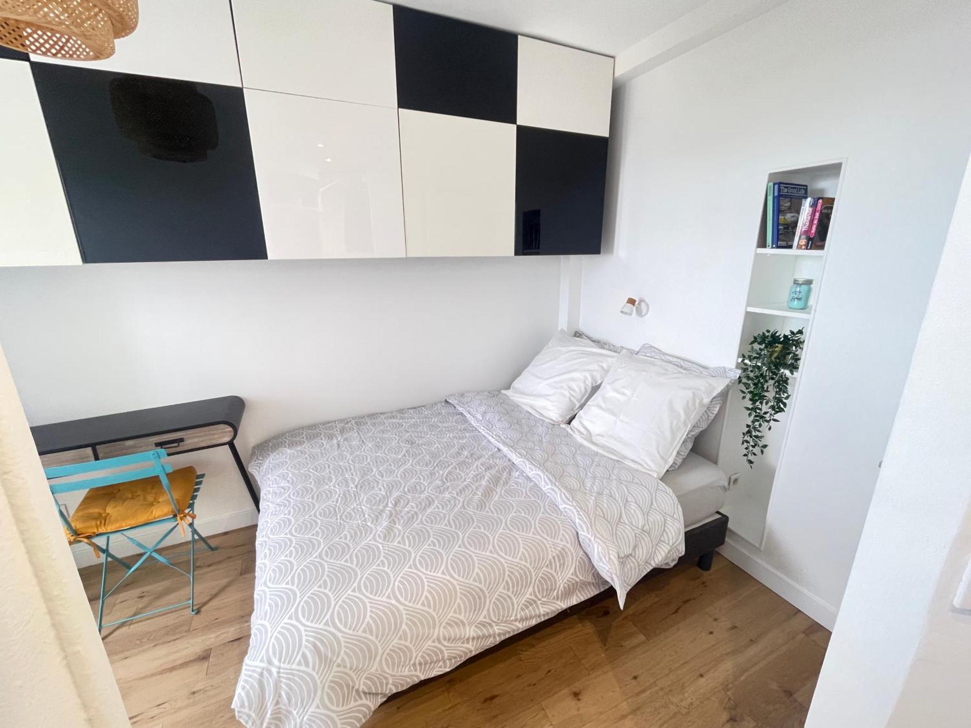 Apartment Superbe Haussmannien Suspendu *