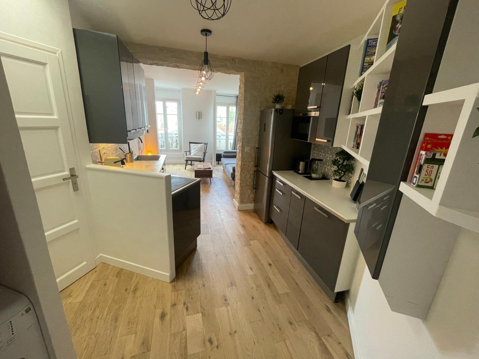 Apartment Superbe Haussmannien Suspendu