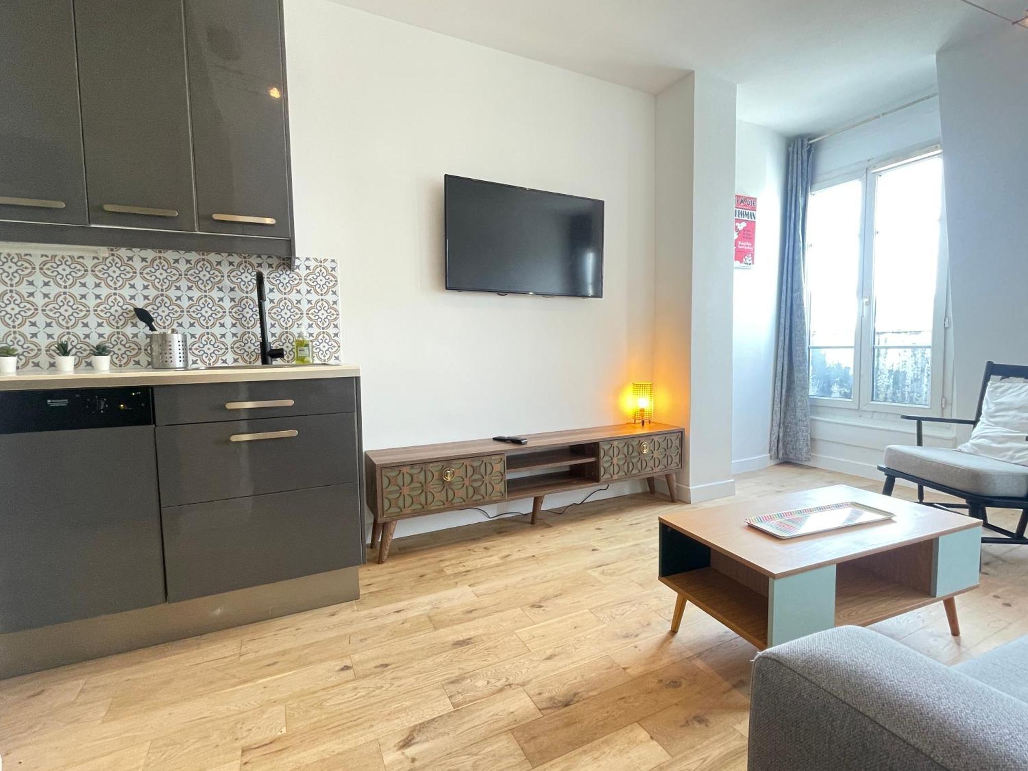 Superbe Haussmannien Suspendu Apartment Paris