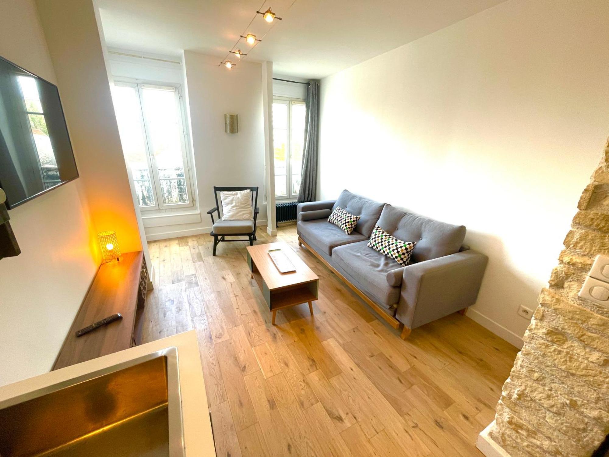 Apartment Superbe Haussmannien Suspendu *