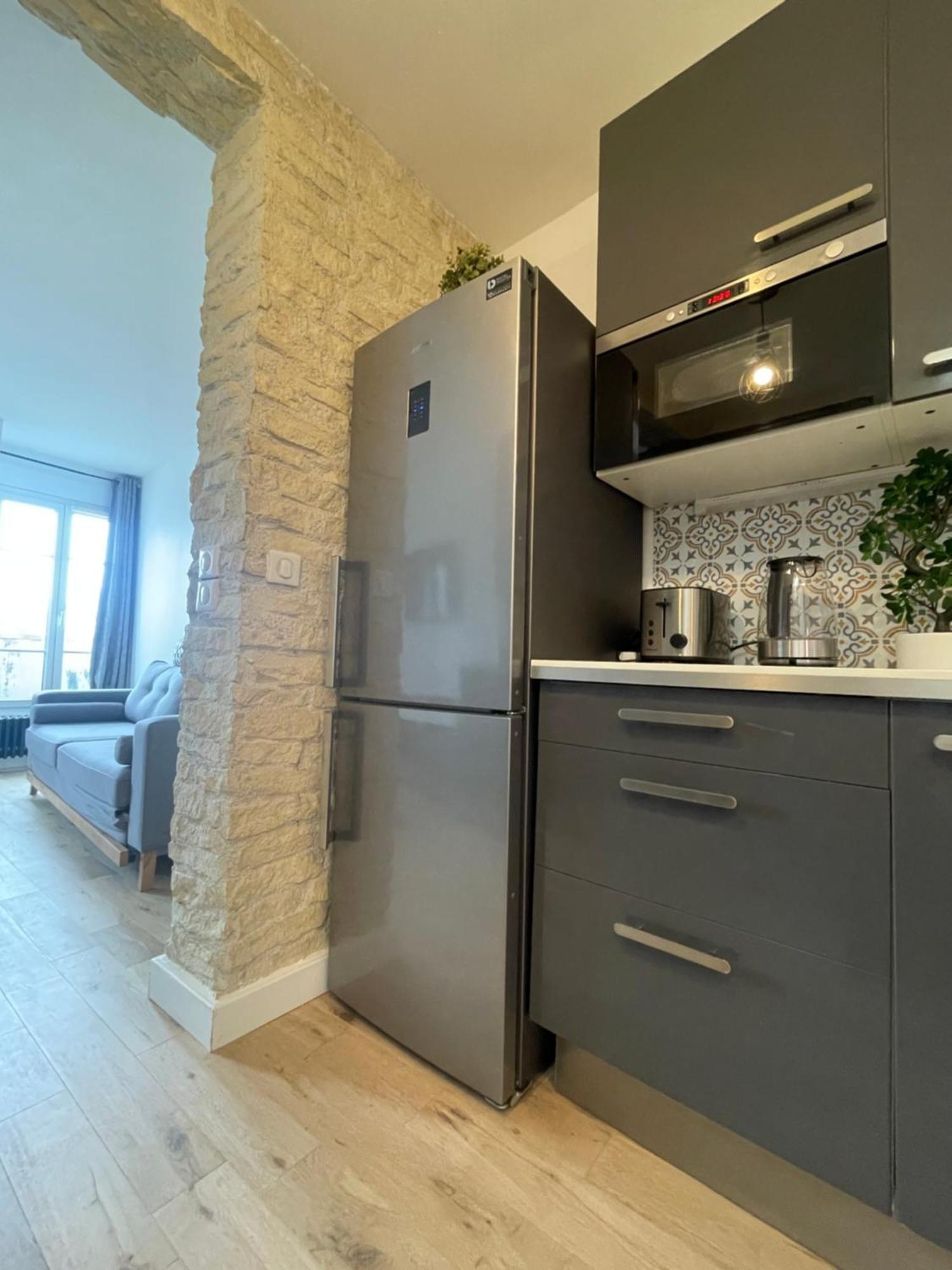 Superbe Haussmannien Suspendu Apartment