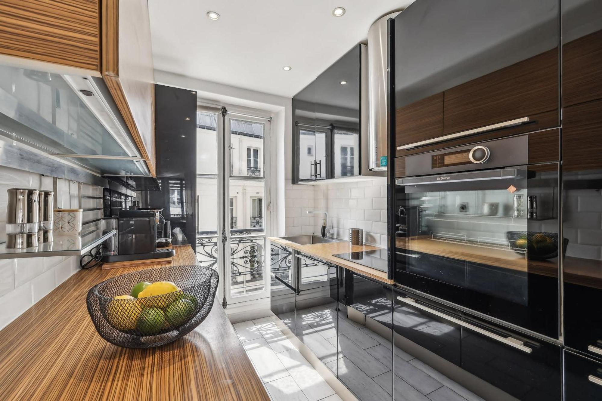 Appartamento Champs Elysees - 3br - Cityapartmentstay *