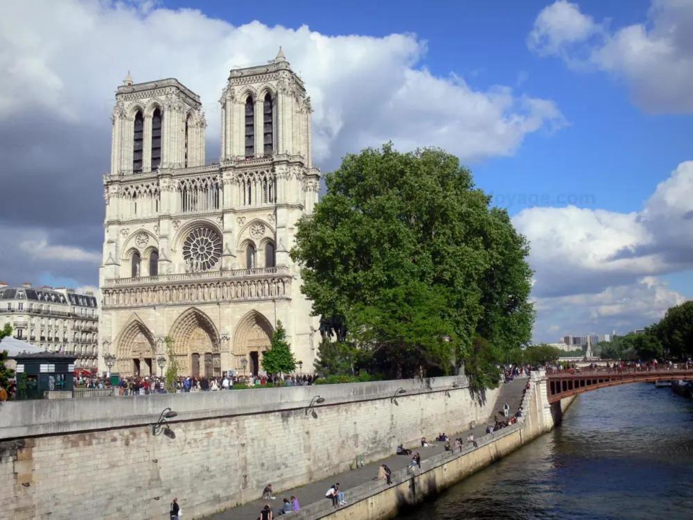 Apartment Imhost 8 - Lovely At St Michel-notre Dame Paris