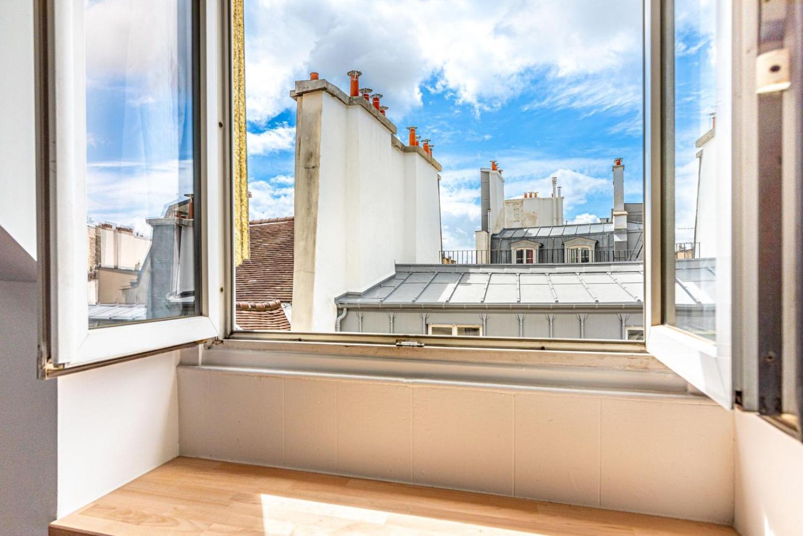 Guestready - Top-floor With Roof Views Apartment *